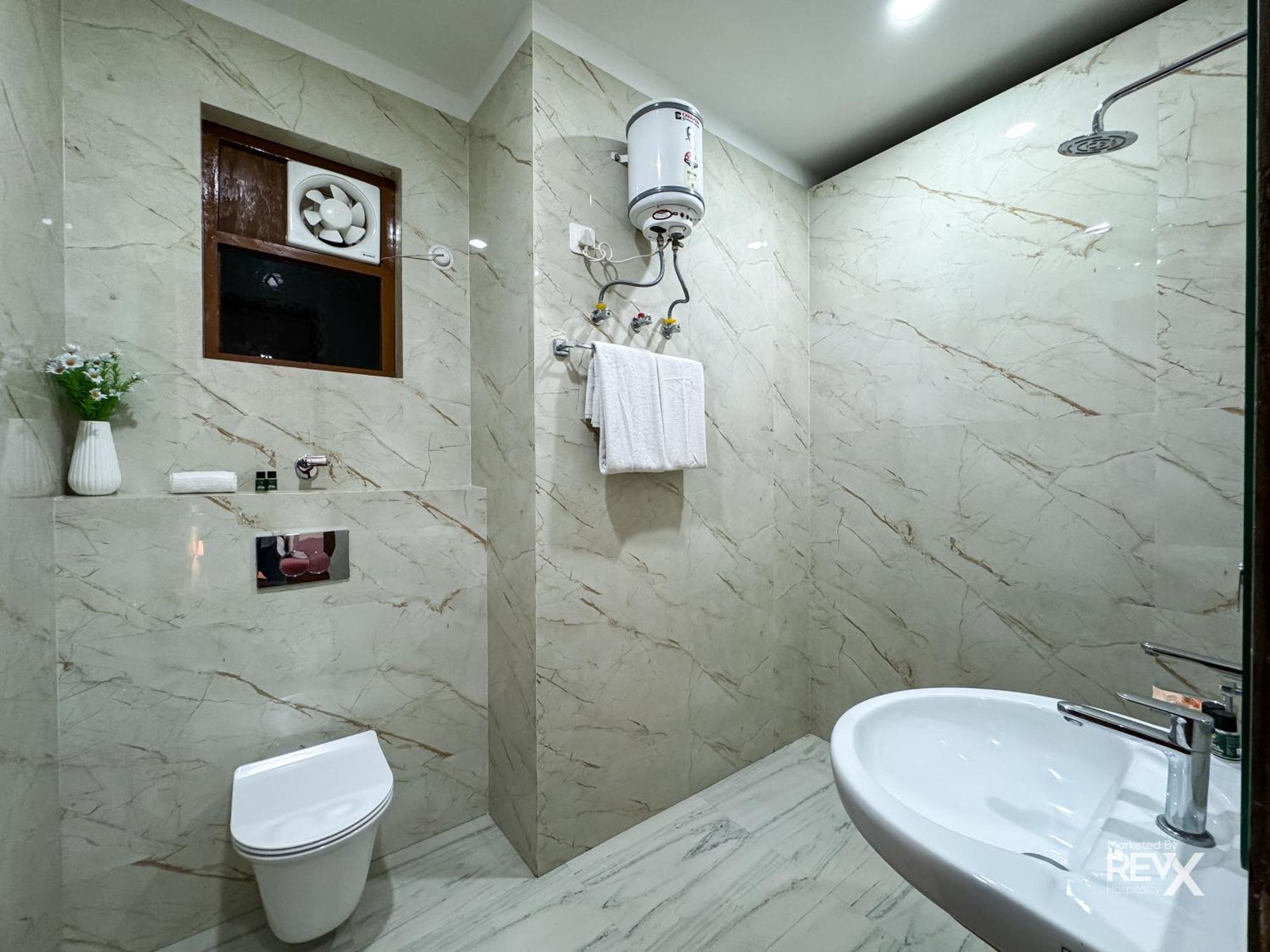 Guru Sadan A Luxe Stay Ayodhya Экстерьер фото