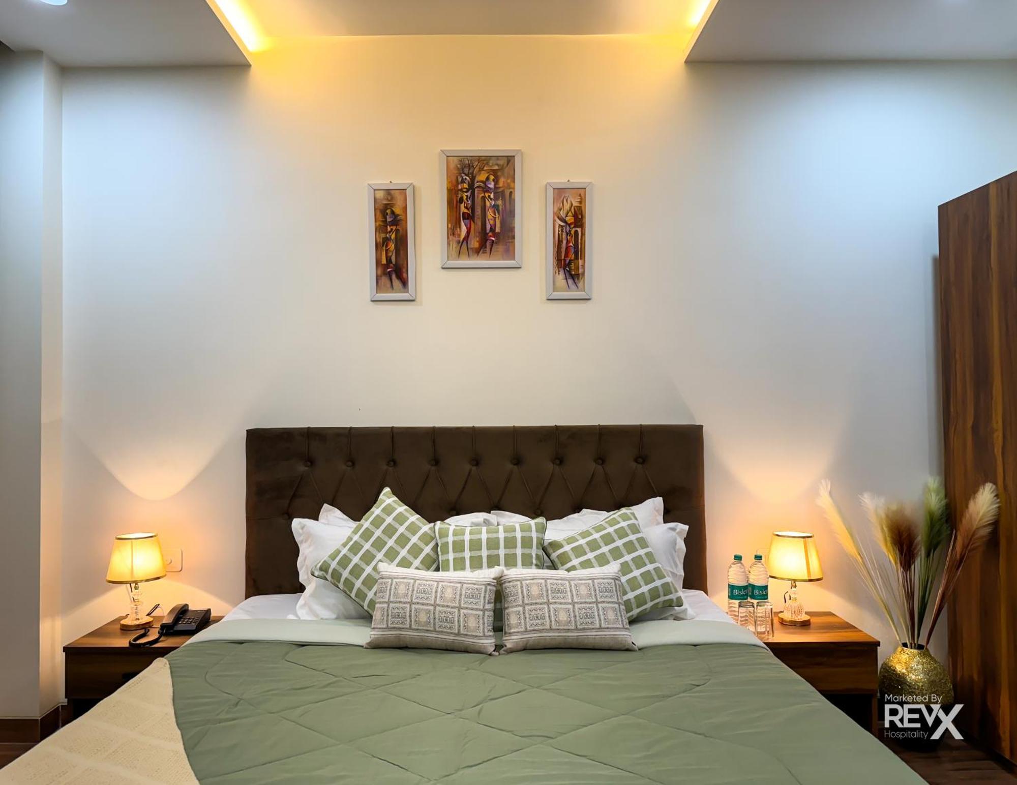 Guru Sadan A Luxe Stay Ayodhya Экстерьер фото