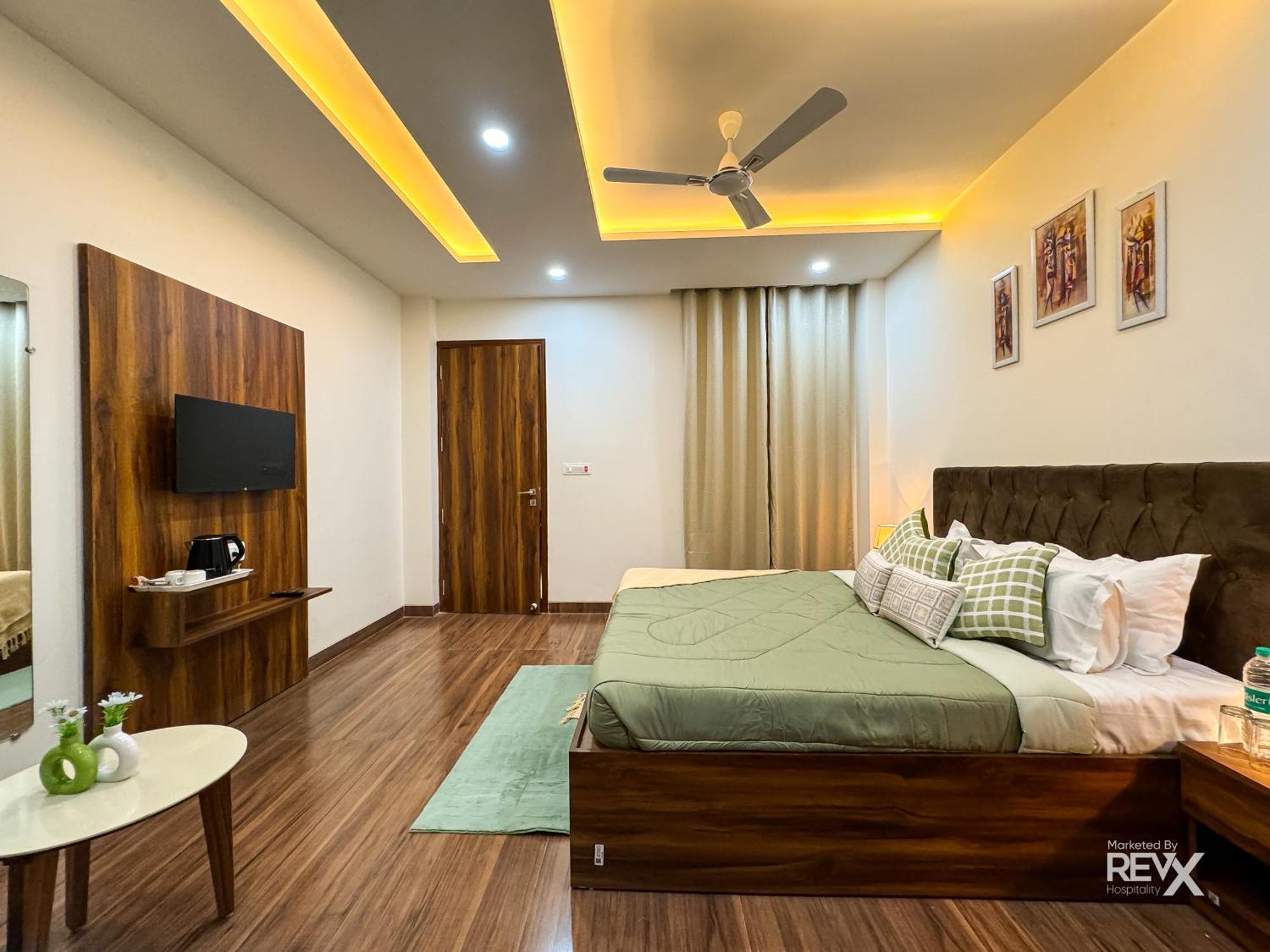 Guru Sadan A Luxe Stay Ayodhya Экстерьер фото
